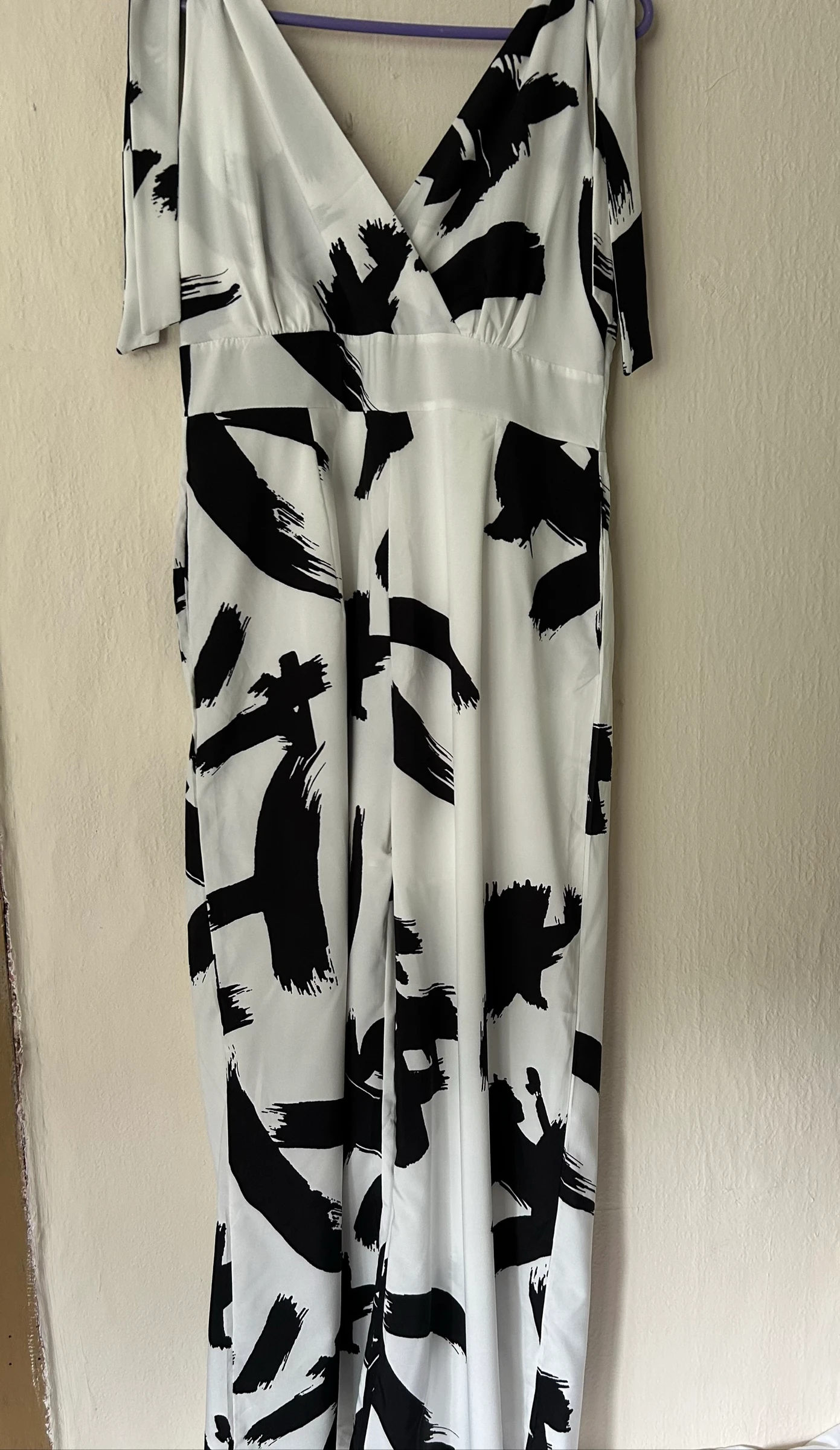 Stylish women’s jumpsuit with a black 